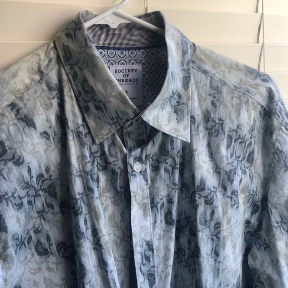 Beautiful floral shirt in greens and blues - Picture 1 of 3